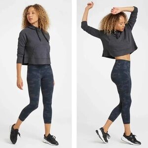 Spanxs seamless cropped leggings